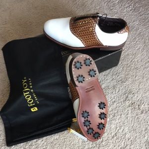 Foot joy Classics Men’s Golf Shoes size 9.5 2E